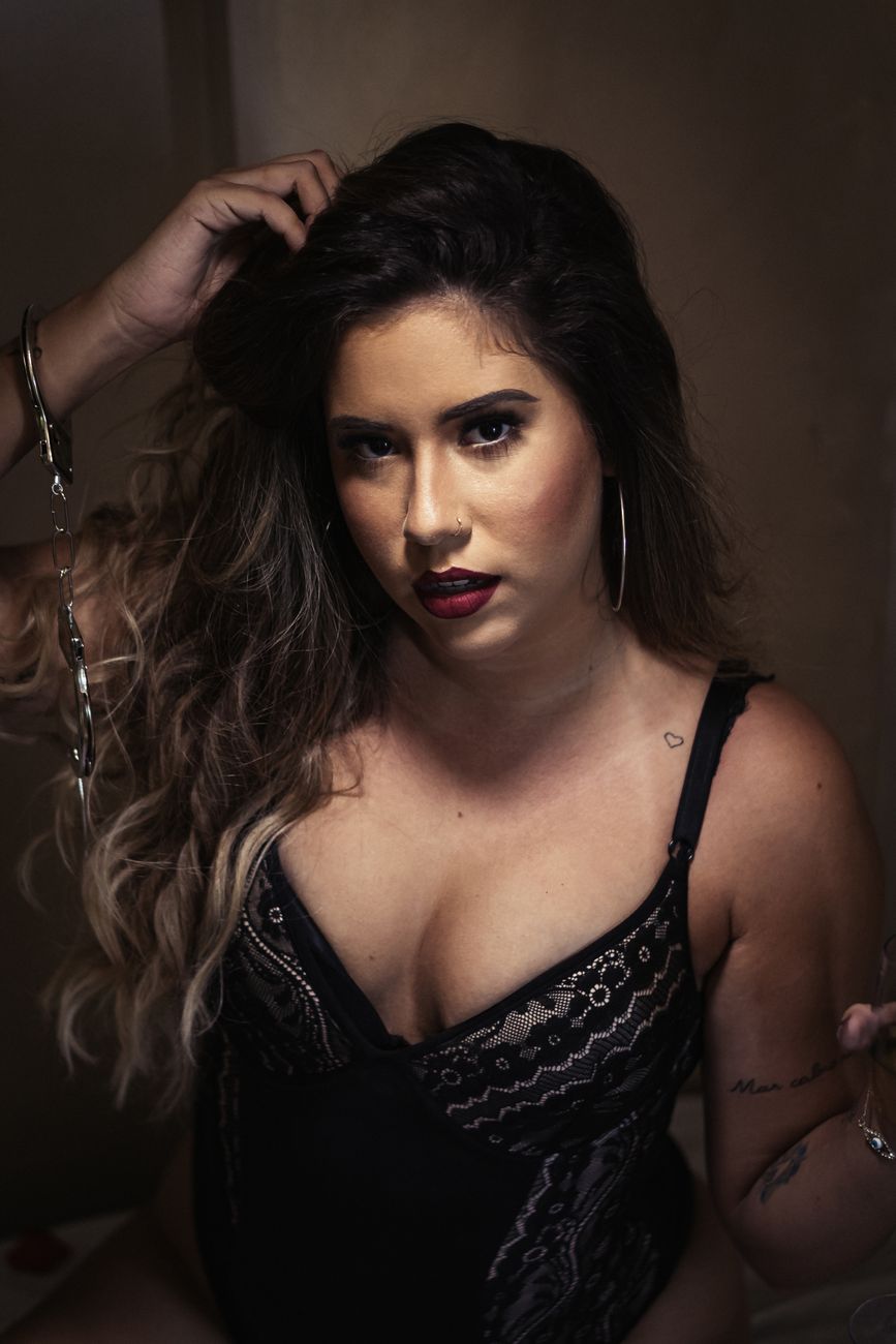 Mujer joven y seductora
