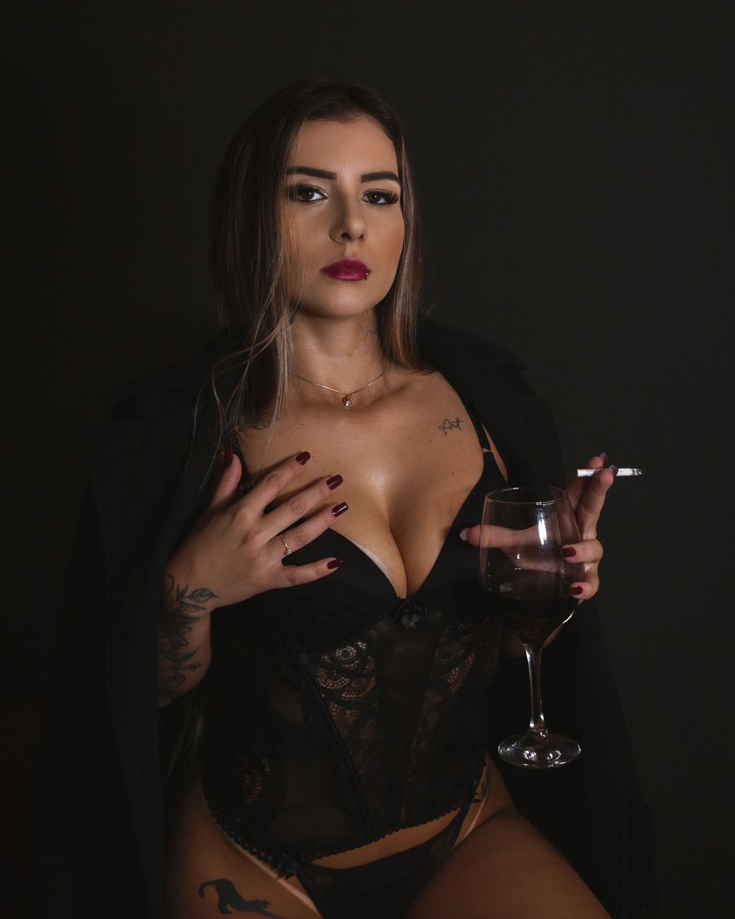 Mujer joven y seductora
